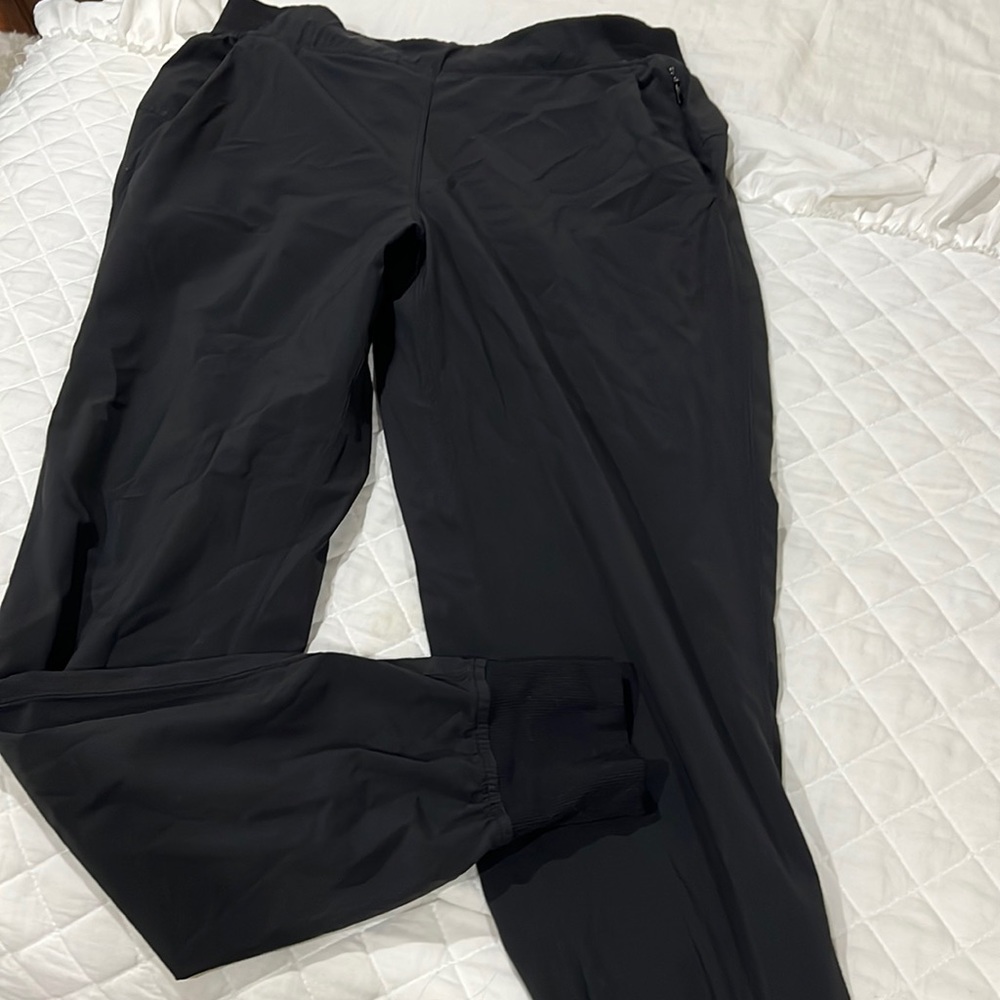 Lululemon joggers